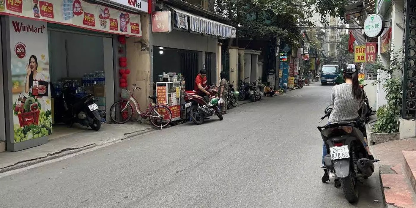 BÁN NHÀ 5T GẦN HV CHÍNH TRỊ, DT 65M2, Ô TÔ TRÁNH, TM Ở NGAY, CHỈ 16.6  TỶ
