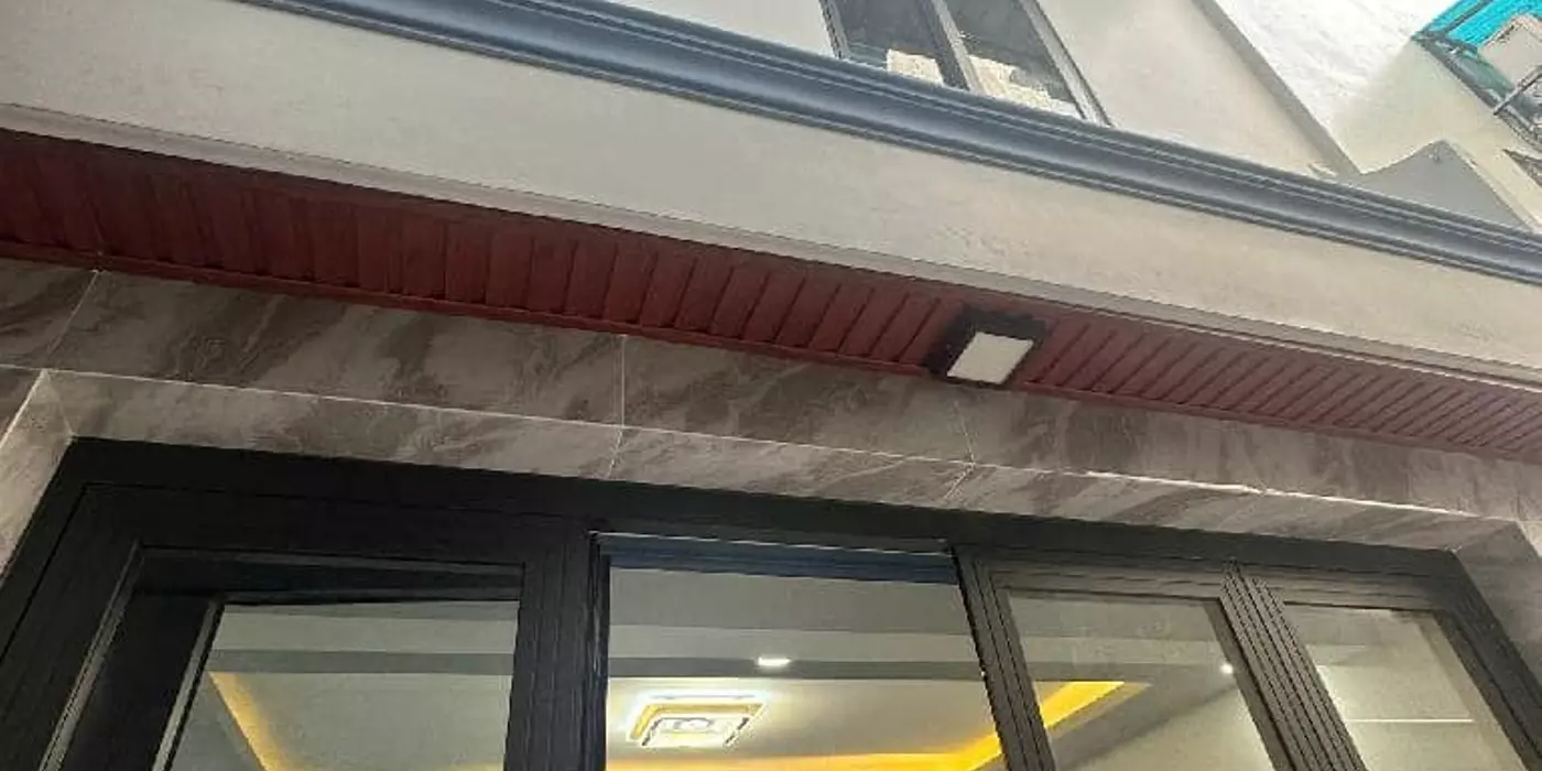 BÁN NHÀ 2 TẦNG, 25M2, NGAY NGÃ TƯ NGUYỄN THỊ THẬP - Q.7 - GIÁ 2.6 TỶ - SỔ ĐỎ