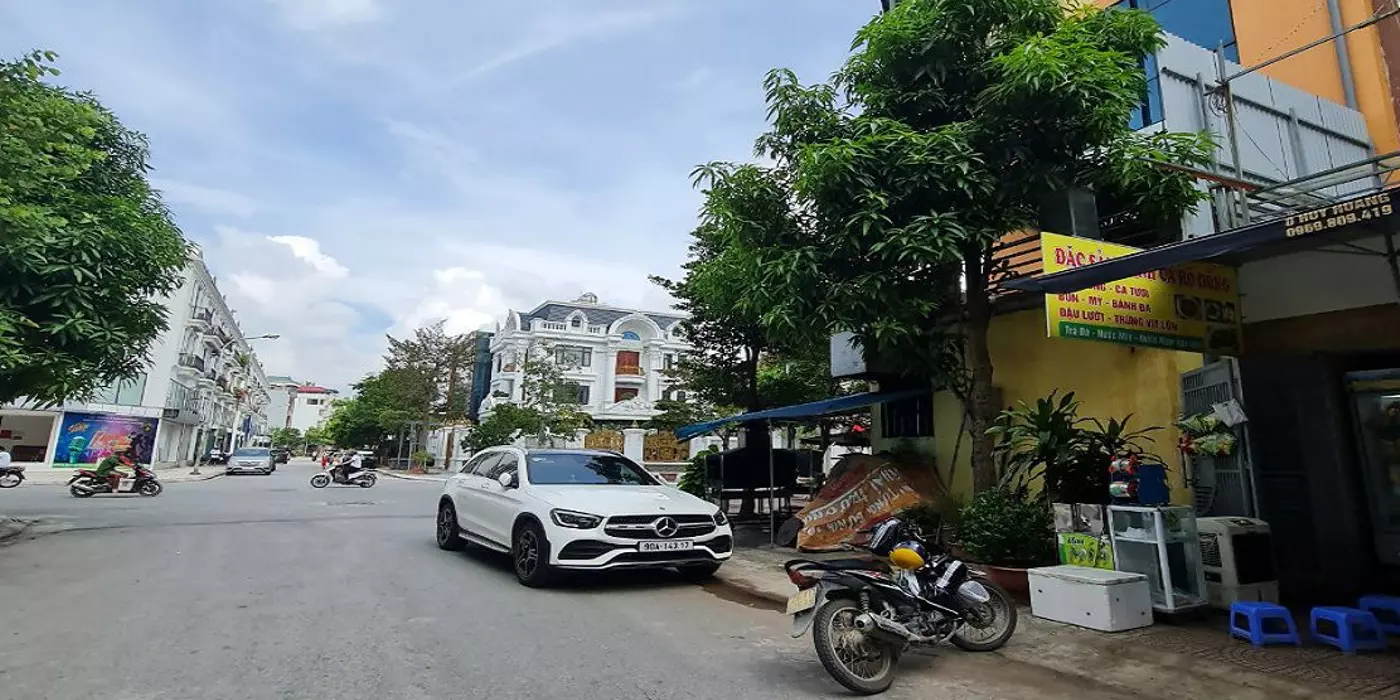 Nhà Liên kề 3 tầng trên  đất 100m2 khu Ngô Xuân Quảng, Trâu Quỳ. Ô tô vào. Lh 0989894845