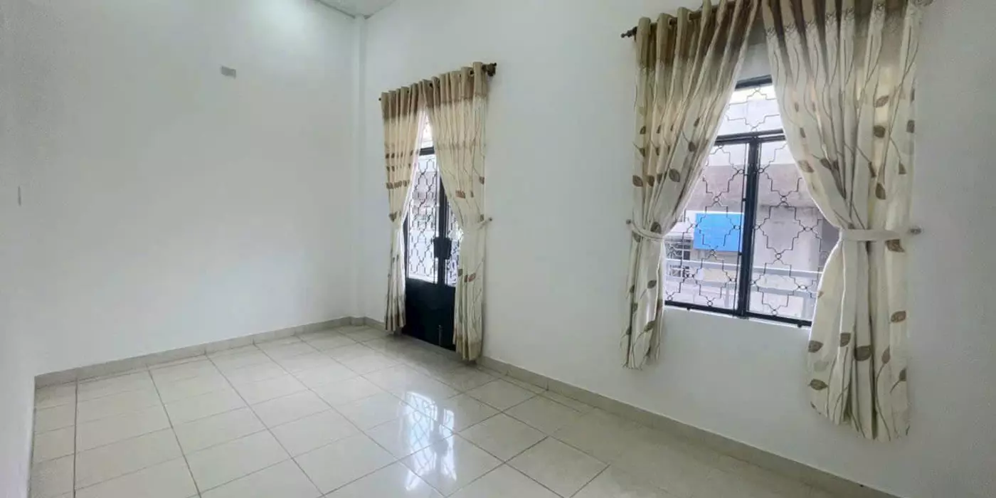 Bán nhà 2 tầng mặt tiền đường 23/10, vị trí ngay khu đô thị Vĩnh Điềm Trung Nha Trang