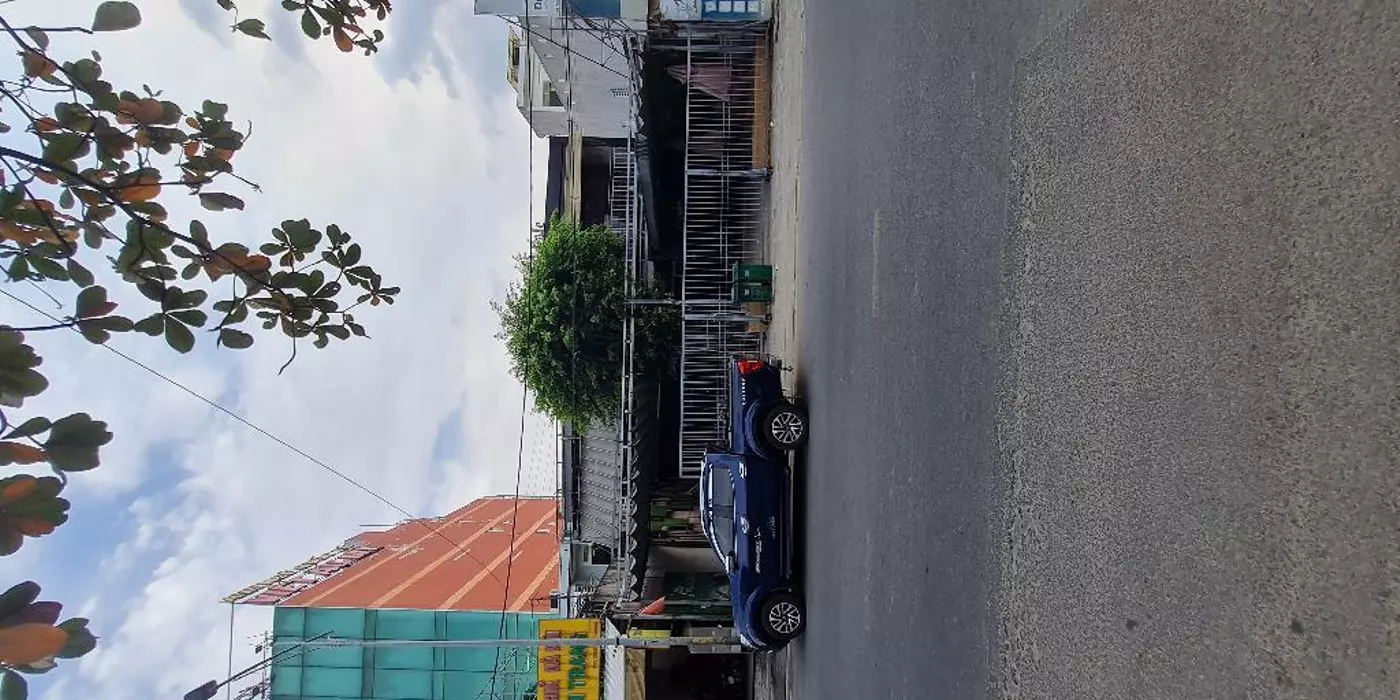 BÁN GẤP KHÁCH SẠN  -TÂN THỚI HIỆP - Q12 - 5 X 30 - 5 TẦNG - 18 pkd - THANG MÁY- KHOÁN GỌN