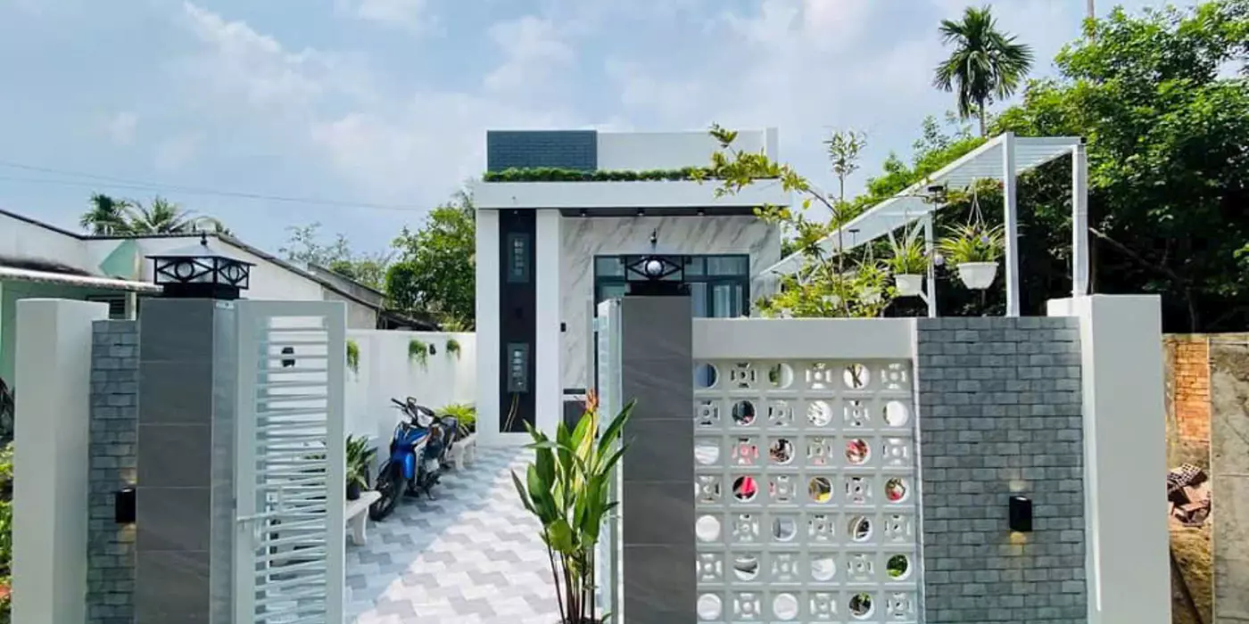 BÁN NHÀ MỚl THUỘC GIAI XUÂN PHONG ĐIỀN GẦN DINH THỰ Lang Truyền