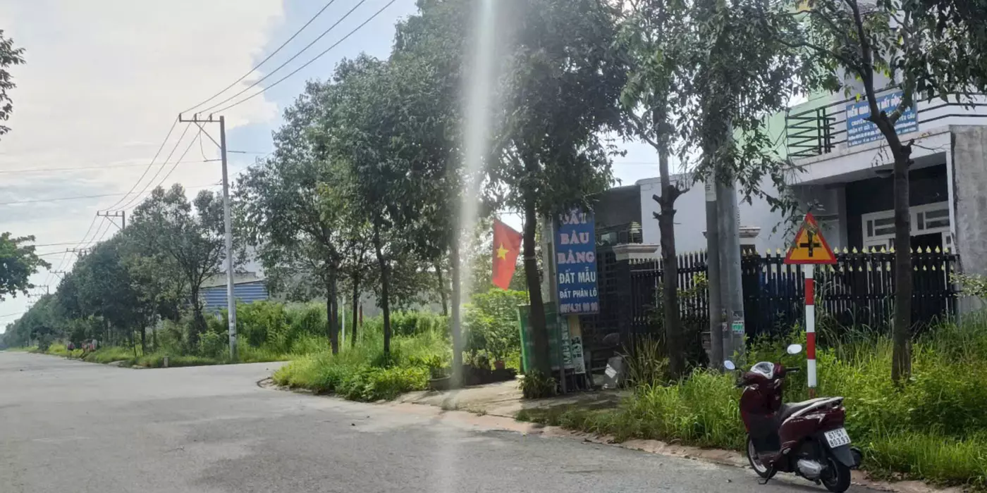 Cô chú cần ra nhanh lô đất ngay khu dân cư Mỹ Phước diện tích 100m2 giá 1 tỷ4