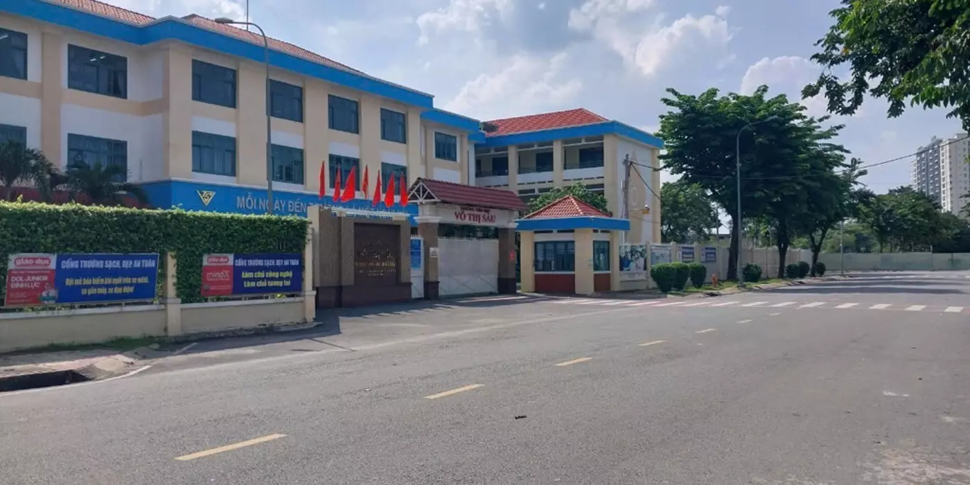 KẸT TIỀN BÁN GẤP lô đất 4*30 SHR, HXH khu Hiệp Thành City. CHỈ 3.7 tỉ