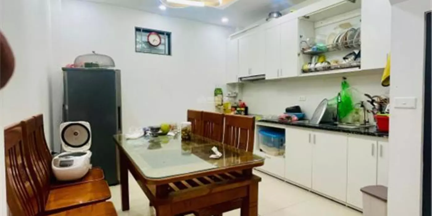 Bùi Thế Mỹ 24.5 m2 3 tầng 5.6 x 4.4 Phường 10 Tân Bình  chỉ 3.750 tỷ
