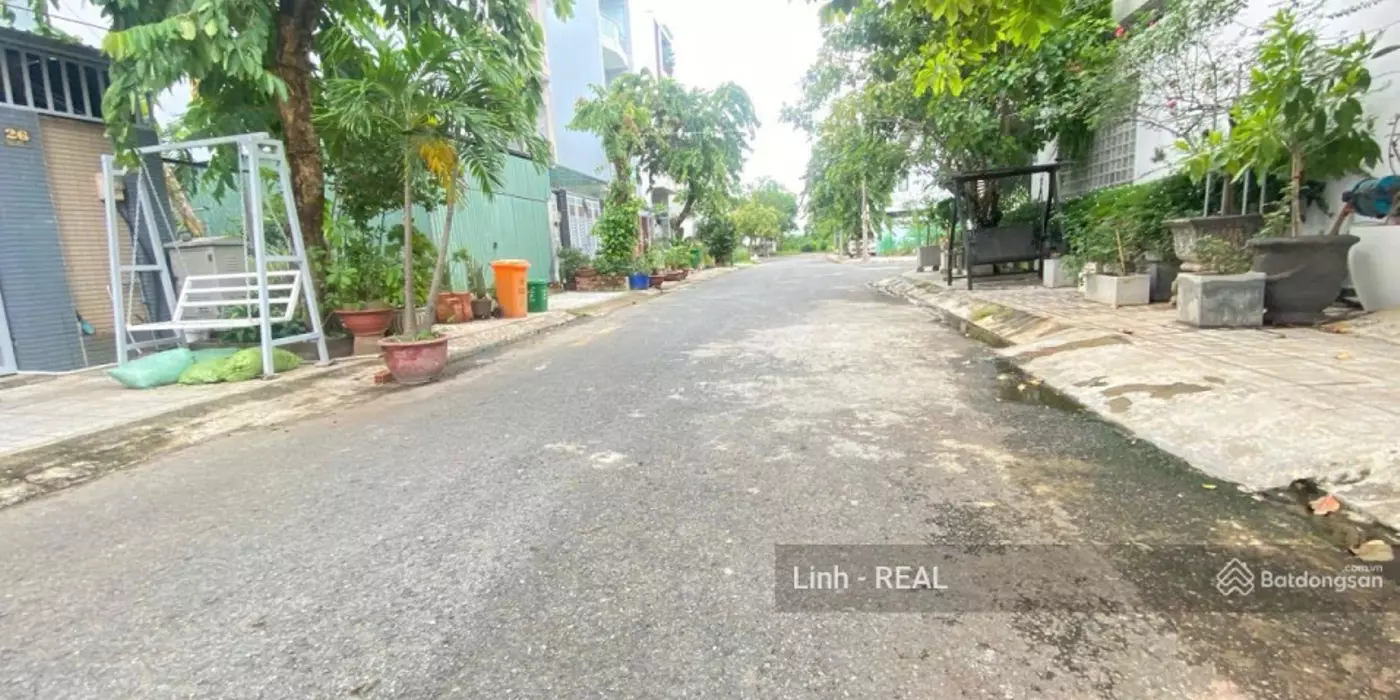 BÁN NHÀ CHỦ NGỘP - 4 TẦNG GẦN UBND THÀNH PHỐ - ĐƯỜNG 8M - DIỆN TÍCH 100M² - 5x20 -4 TẦNG- KHU PHÂN
