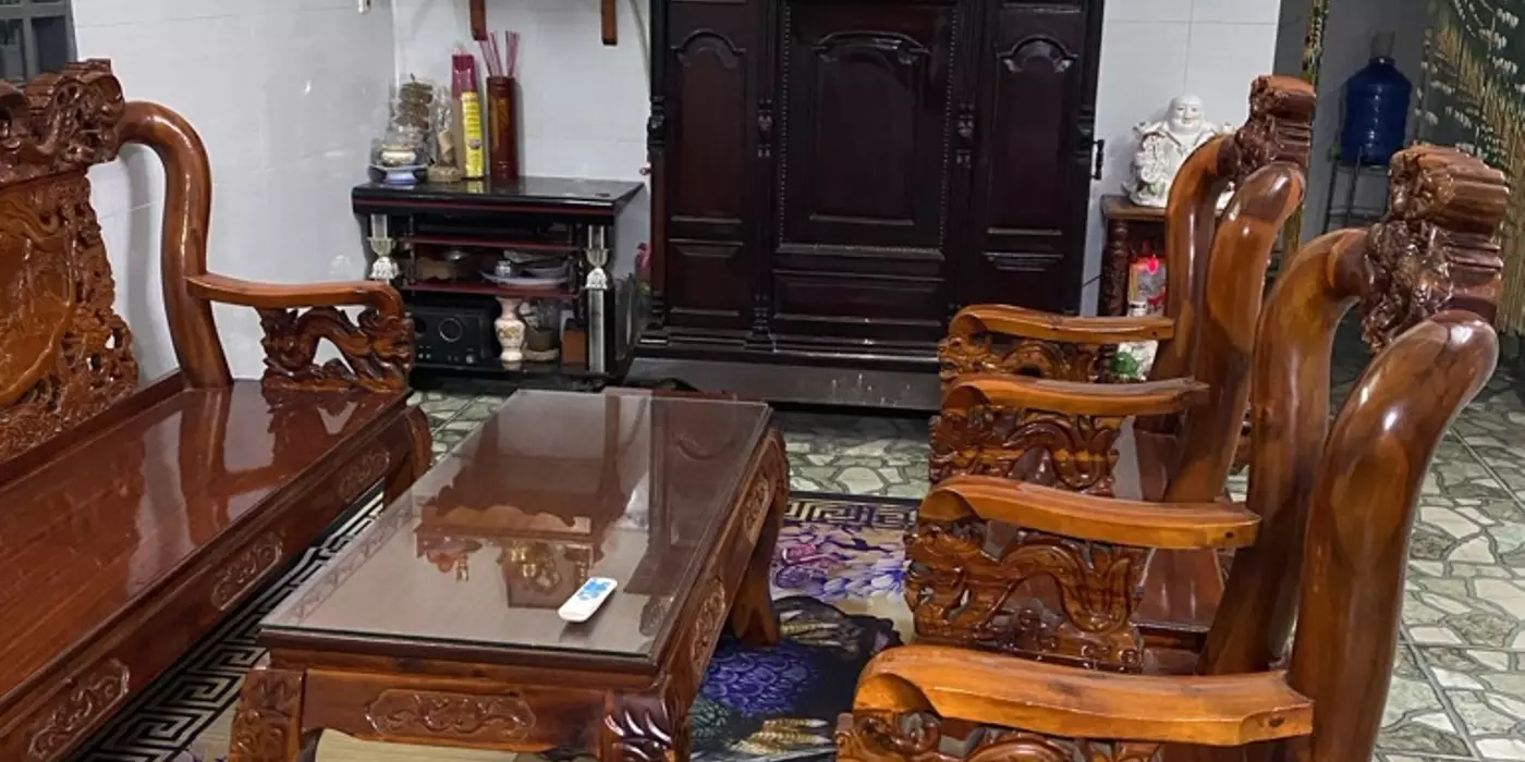 🆘❌ NHÀ C4 , 140M2 chỉ  4TY7- hẻm xe hơi gần chợ Hóc Môn