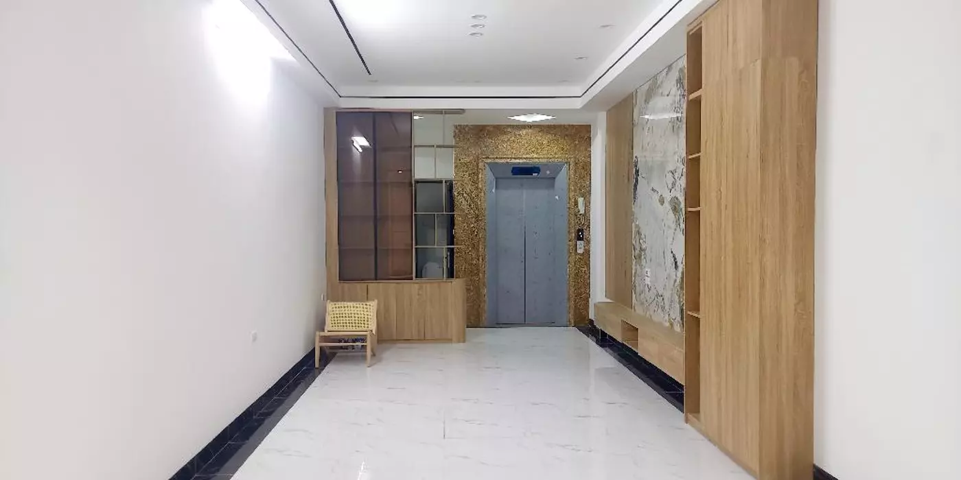 Bán nhà phố Phùng Chí Kiên, Phân Lô, gara, 6T thang máy vù vù 14tỷ 899