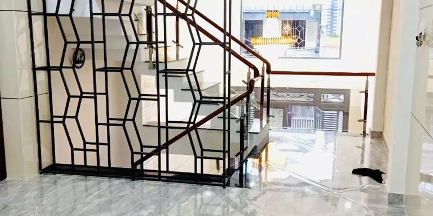 NHÀ SÁT TÊN LỬA, ĐƯỜNG 6M THÔNG HƯƠNG LỘ 2, 57M2, 5 TẦNG 5PN,  CHỈ 6 TỶ