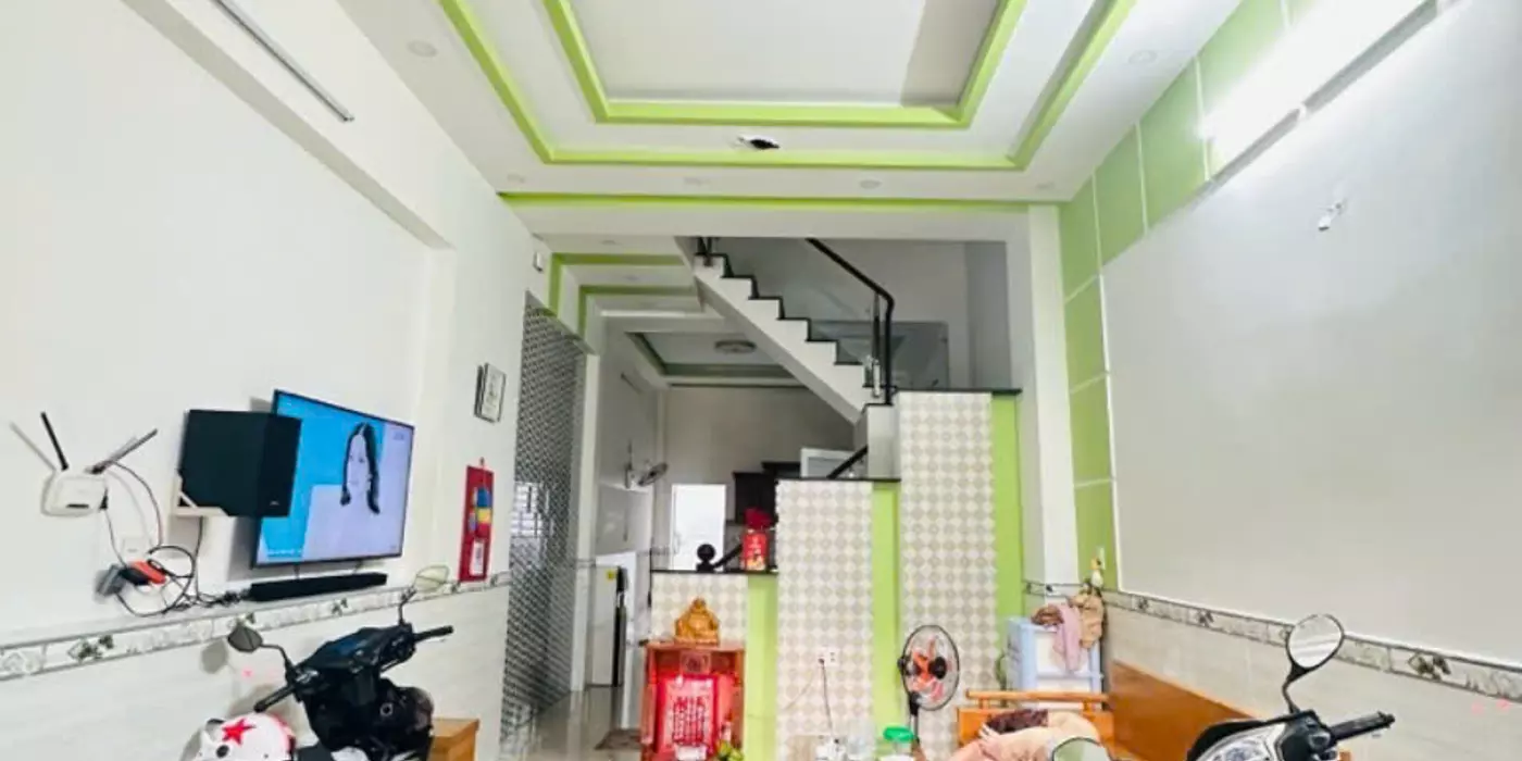 BÁN NHÀ TÊN LỬA TL10 NHÀ 0ĐẸP 4 TẦNG 4X18M GIÁ NHỈNH 8 TỶ