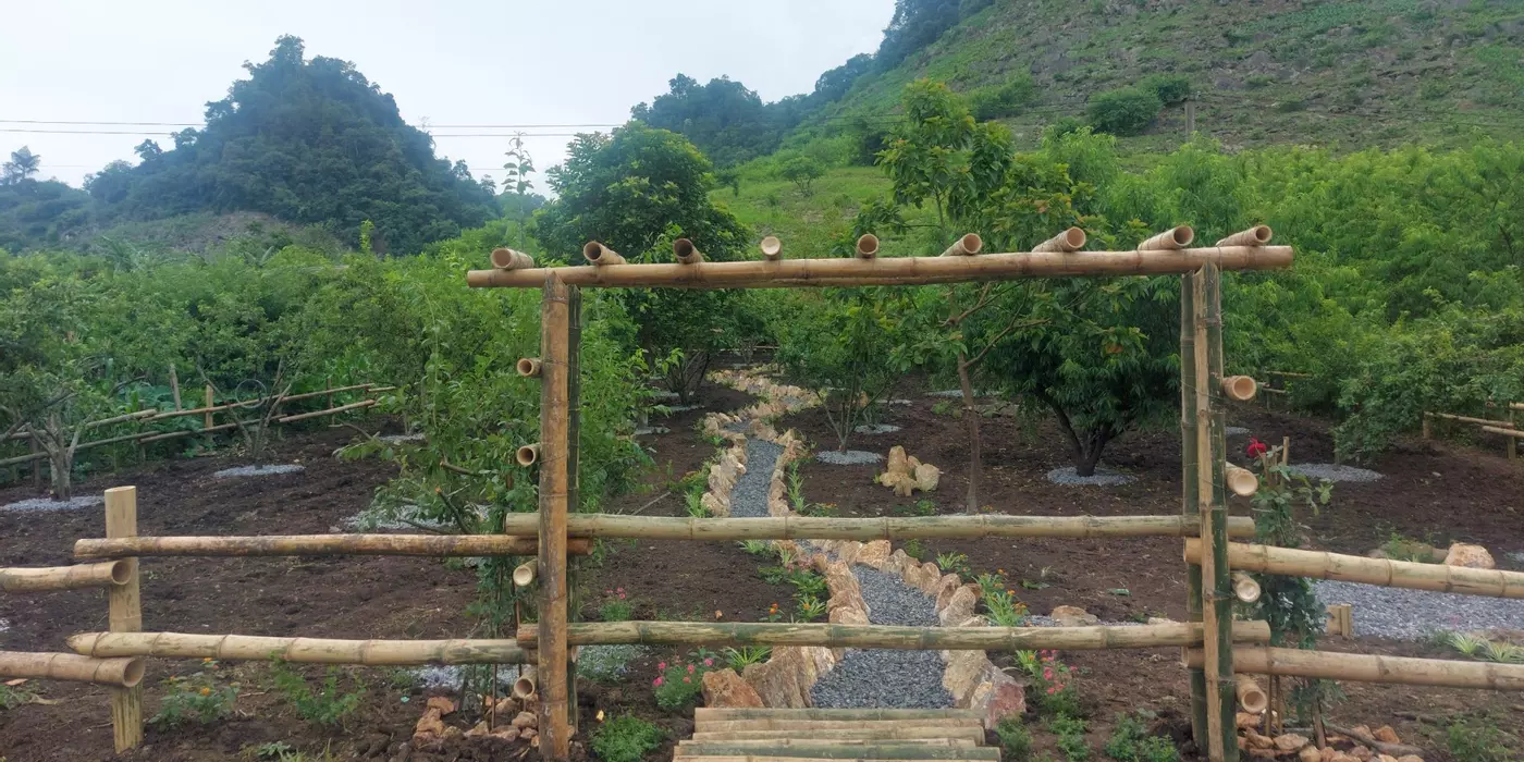 Chính chủ bán nhanh 800m2 đất du lịch tại Mộc Châu
