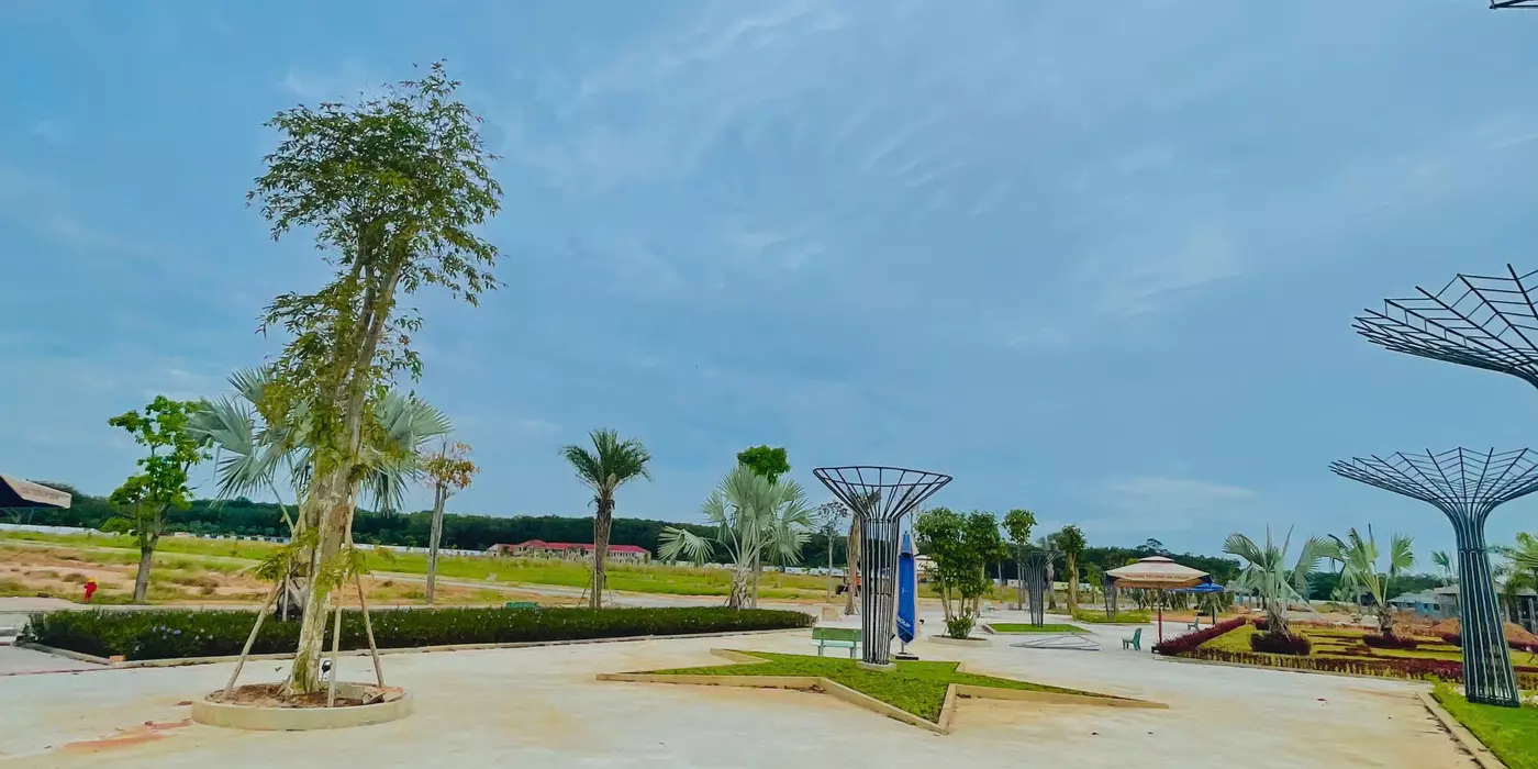 Còn duy nhất 5 lô đất cuối đối diện công viên phù hợp kinh doanh buôn bán