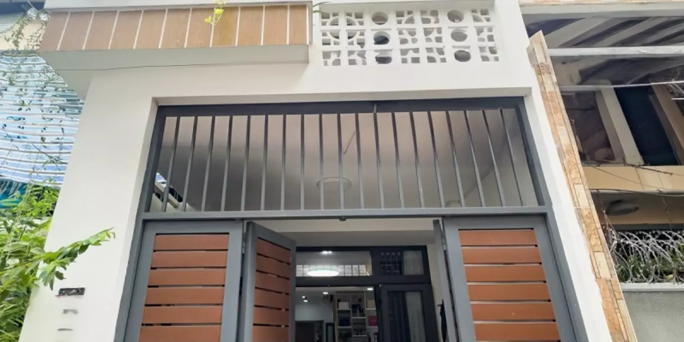 BÁN NHÀ ĐẸP GẦN LÊ QUANG ĐỊNH, P.1, GÒ VẤP - 54M² - 3 TẦNG - 4PN - GIÁ CHỈ 6.45 TỶ