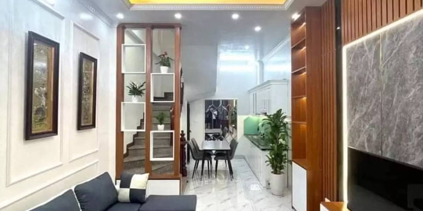 BÁN NHÀ THUỴ KHUÊ- NGÕ ĐẸP SÁT PHỐ- TẦM TIỀN HIẾM