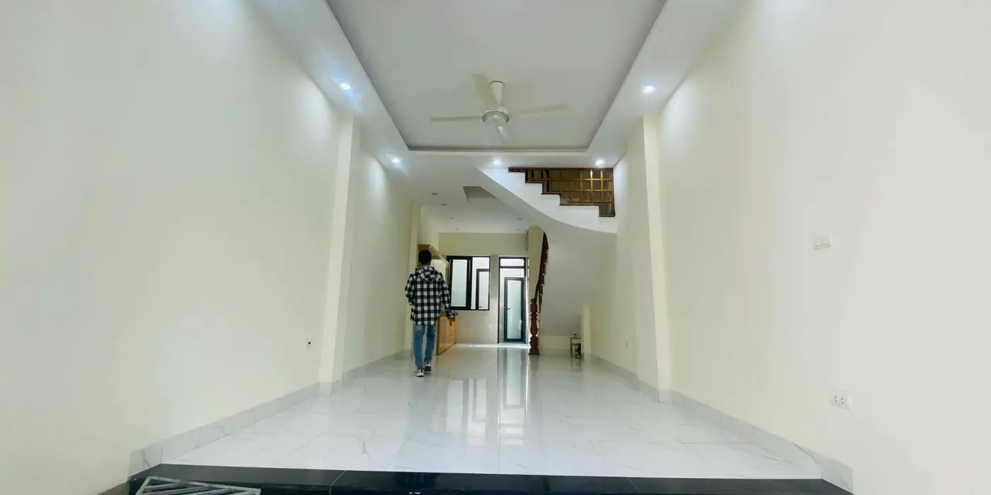 BÁN NHÀ TƯ ĐÌNH-LONG BIÊN 6.5 TỶ 47m, 4 TẦNG DÂN XÂY, MT 3.7m, GẦN Ô TÔ, TIỆN ÍCH NGẬP TRÀN.