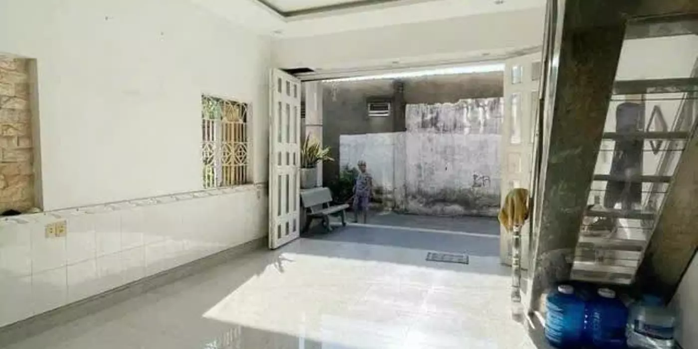 Bán căn nhà 1trệt 1 lầu DT đất 92m2, hẻm xe hơi đường TL43, phường Bình Chiểu, Thủ Đức, 5.4 tỷ