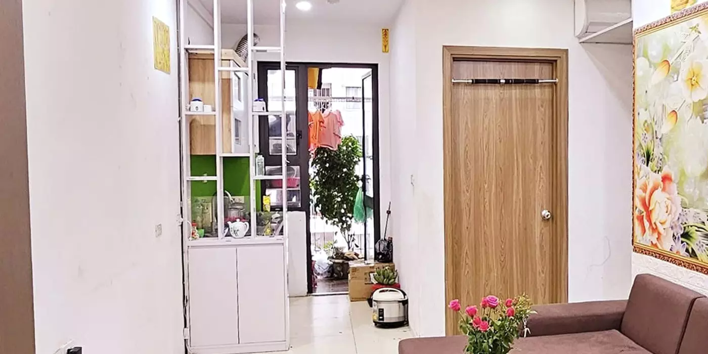 Bán nhà H2 Hoàng Quốc Việt Sát Phố Ở Ấm Áp Nội Thất Đẹp 21m2 5 tầng 3.5 tỷ