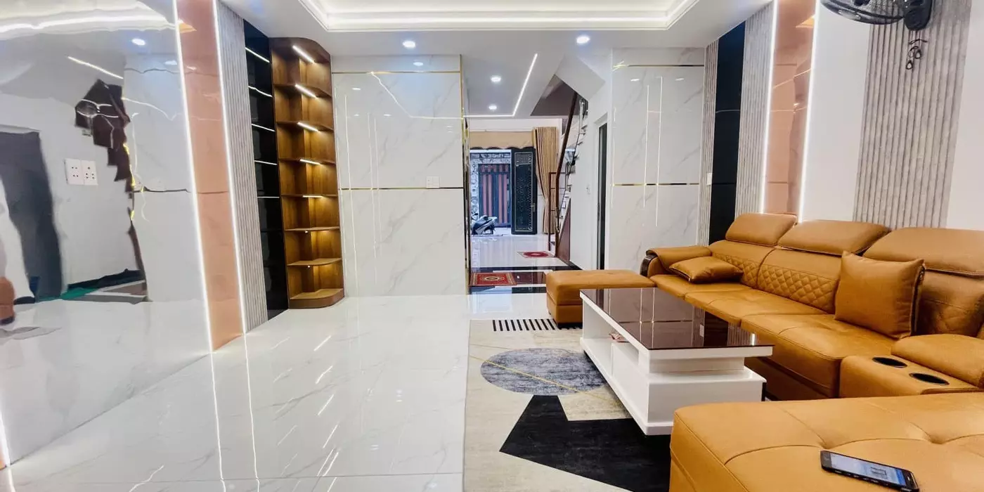 NHÀ 5 TẦNG TK SANG TRỌNG HIỆN ĐẠI HẺM NHỰA 7M - LÊ VĂN QUỚI - 5 Lầu - THANG MÁY.