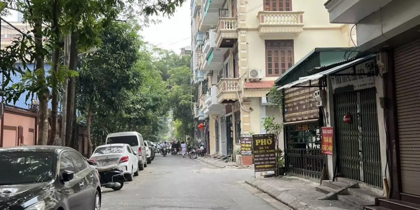 BÁN NHÀ 4 TẦNG NGÕ HOÀNG SÂM CẦU GIẤY HÀ NỘI GIÁ NHỈNH 18 TỶ
