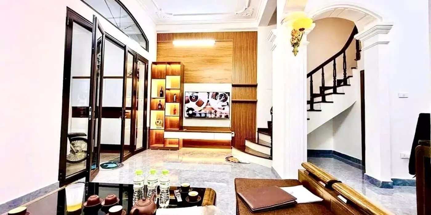 LOANH QUANH HƠN 9 TỎI  CÓ NGAY 1 CĂN NHÀ MỚI 50M,4T,5m MT TẠI LÁNG HẠ, ĐỐNG ĐA, FULL NỘI THẤT XỊN