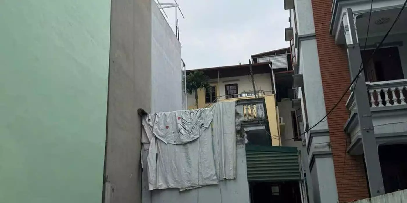 Bán đất phú thượng 40m2  ô tô ngủ trong nhà giá hơn 7 tỷ