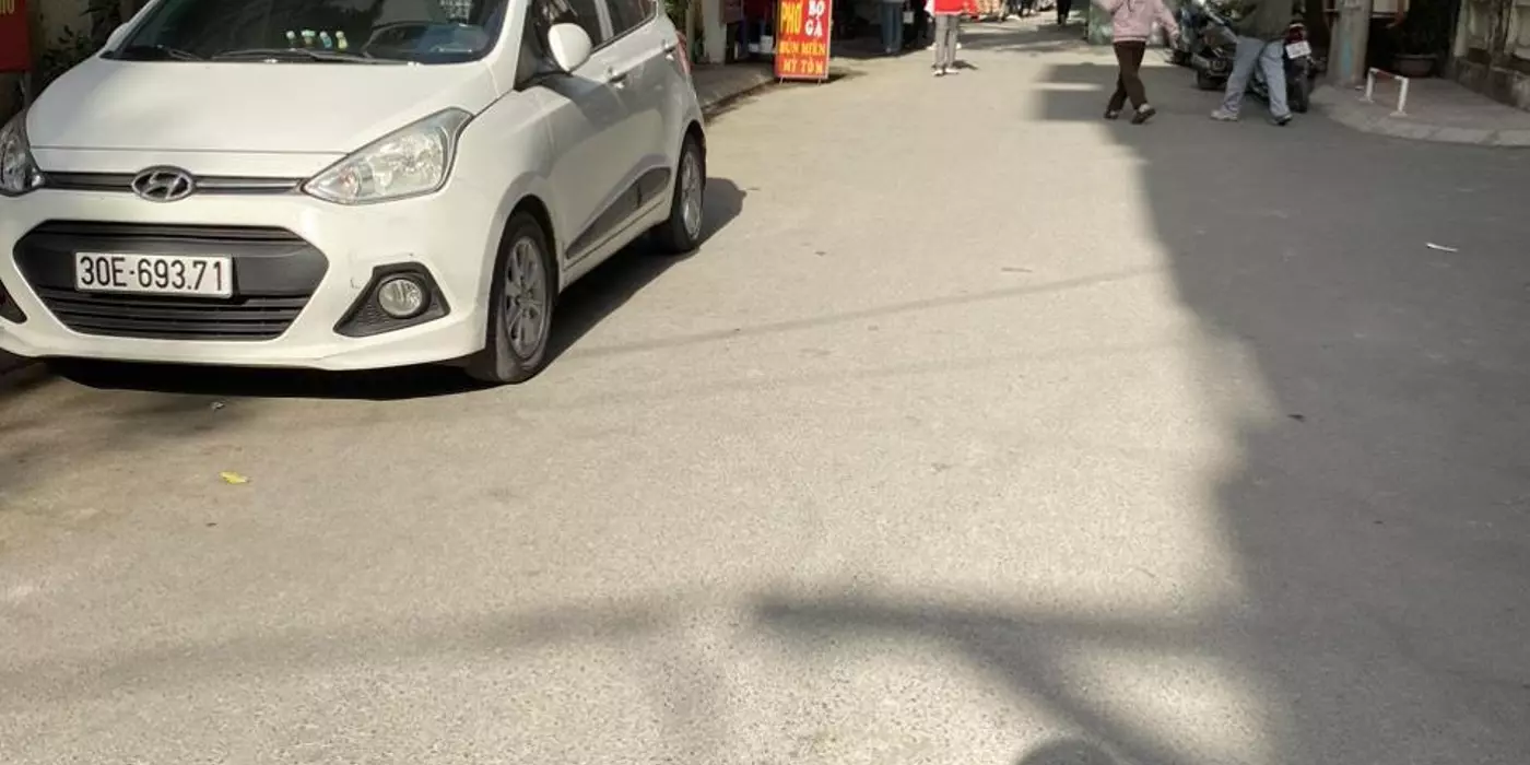 Nhà đẹp đón Tết, ngõ Đường Láng, Đống Đa 40m, mt:6m, Giá: 6.25. Tặng 110% nội thất xịn.