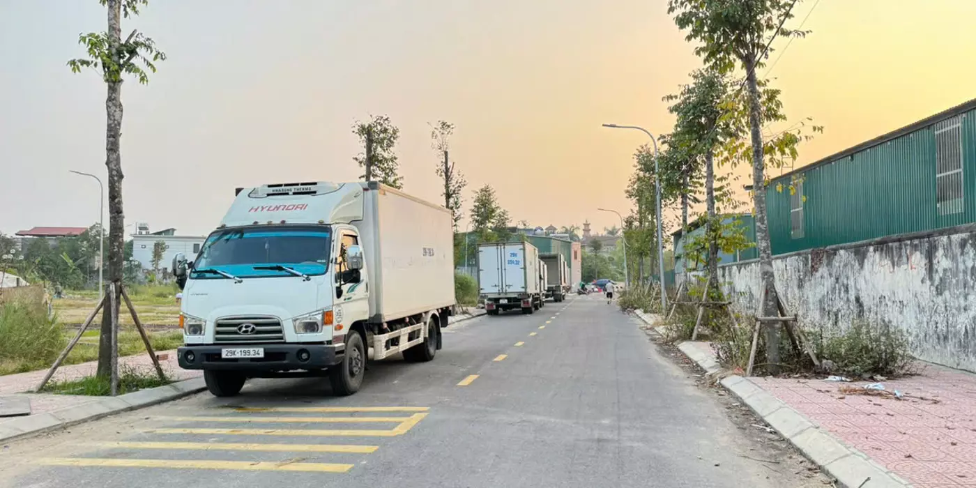 Bán đất đấu giá tổ 3, Chi Đông, Mê Linh, HN. Lô góc, hai mặt tiền. DT 150m, giá 8,5 tỷ. Có TL.