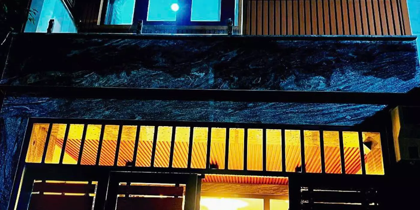 Bán nhà đẹp Bình Thạnh - 1 sẹc  hẻm xe hơi  XVNT- gần ngã tư Hàng Xanh - 50m2 - Giá : 8.9 tỷ