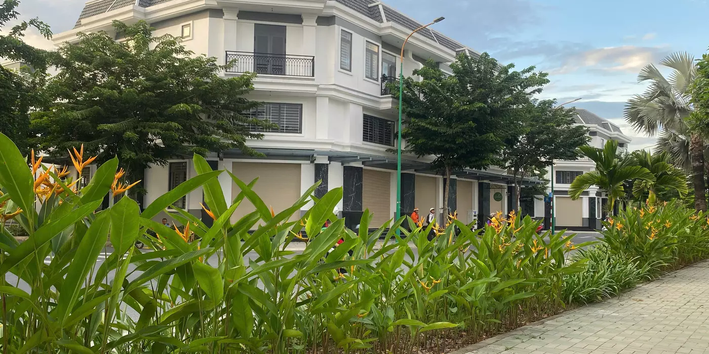 Cần bán nhà đẹp tại Hòa Lợi, Bến Cát – Gần KCN VSIP 2, thiết kế hiện đại, sổ hồng riêng!