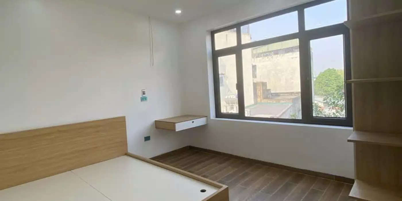 Bán nhà lĩnh nam 5 tầng dân xây lô góc ô tô tải tránh kinh doanh ngày đêm hoàng mai