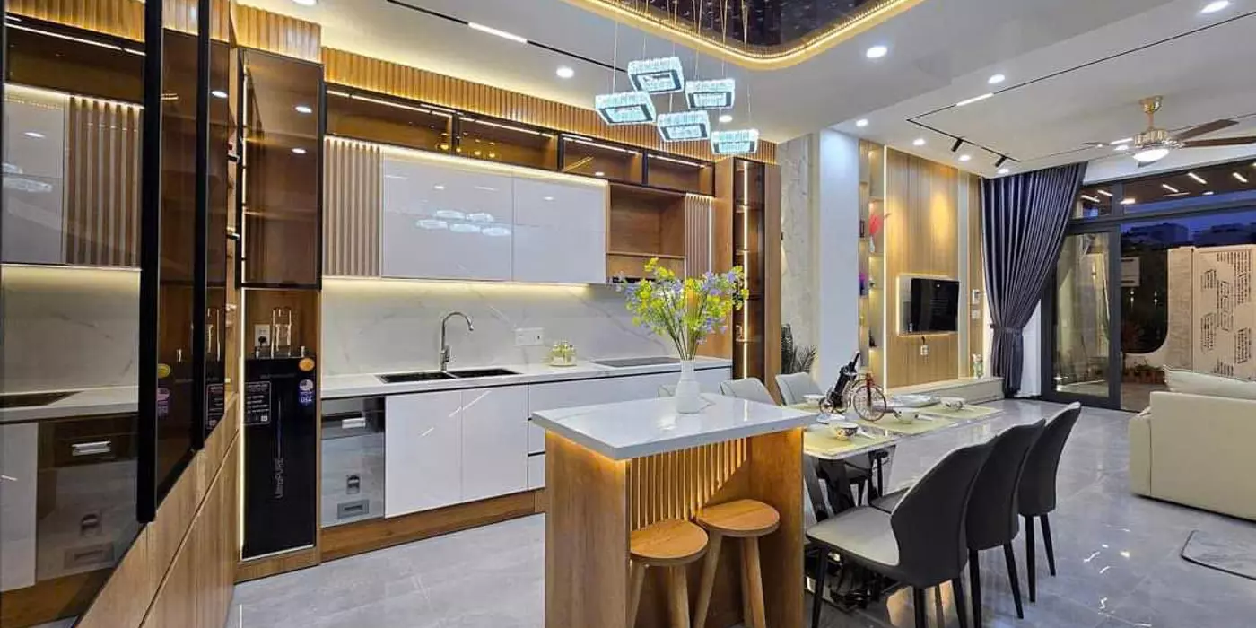 BÁN NHÀ 5T TRUNG KÍNH, 65 M2, GẦN PHỐ, NHÀ ĐẸP Ở NGAY, GIÁ 16.2 TỶ