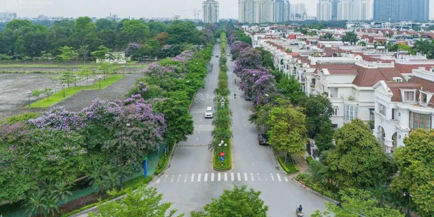 Bán biệt thự Ciputra view công viên và sân golf, thiết kế đẹp nội thất đầy đủ, gần Hồ Tây - Lotte