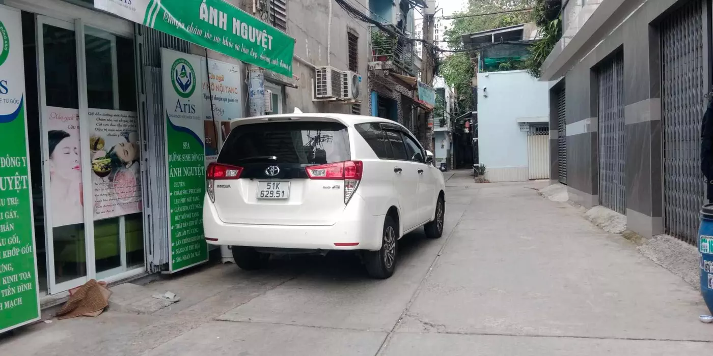 NHÀ 2 TẦNG, 1 TRỤC RA ĐƯỜNG ĐÔNG BẮC, SÁT CV PHẦN MỀM QUANG TRUNG. CHỈ 3.55 TỶ.