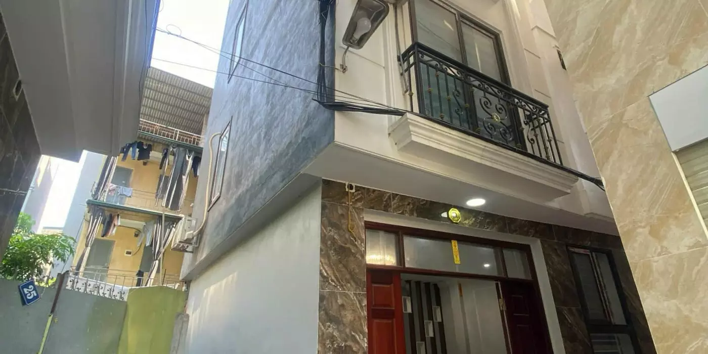 Nhà đẹp đón tết! cần bán nhà 5 tầng tại Lai Xá – Kim Chung, 6 phòng ngủ rộng, gần đường 32