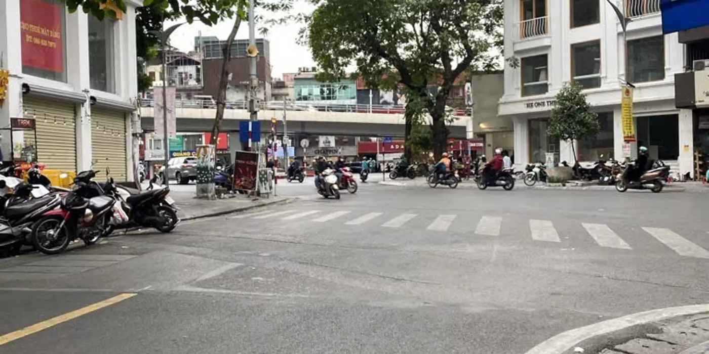 Bán 120M mặt phố mai hắc đế tặng nhà hai bà trưng
