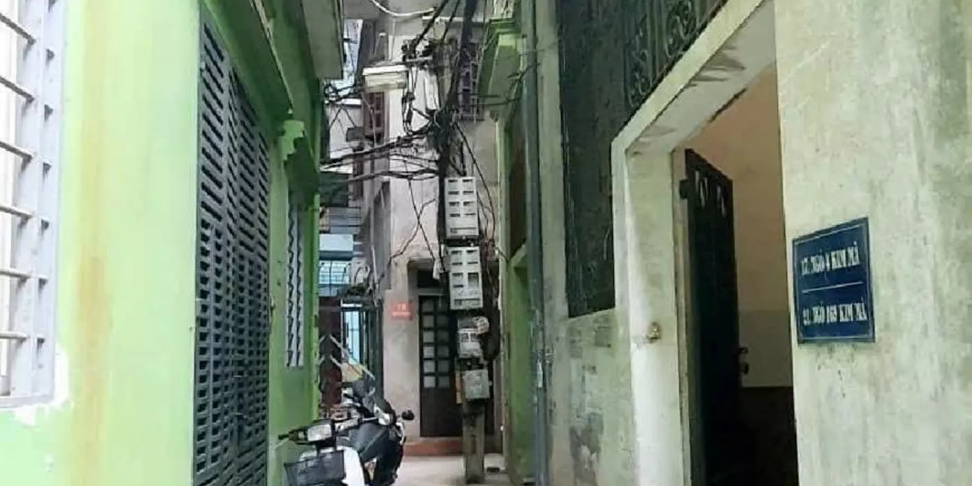BÁN NHÀ KIM MÃ 57M – 3 TẦNG CŨ – TRUNG TÂM QUẬN BA ĐÌNH – VÀI BƯỚC RA PHỐ – BÁN ĐẤT TẶNG NHÀ