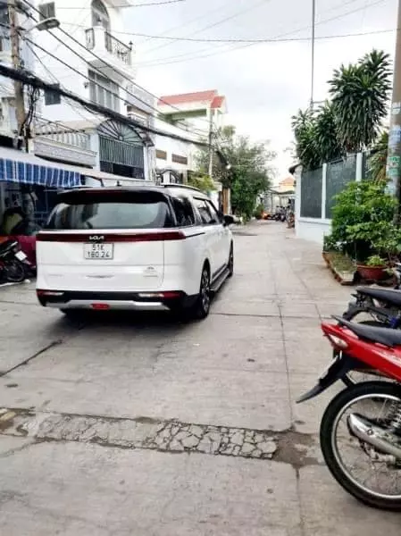 Nhà 2 tầng, hẻm xe tải, 90m2, đường Lê Văn Quới, BTĐ, B.Tân, 7.2 tỷ - Chính chủ trang bìa, tl tốt