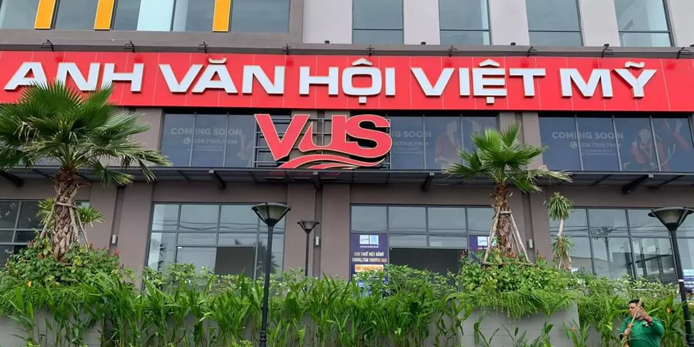 Bán nhà, đối diện công viên, Quận 8, 166 m2, 6 tỷ, hợp đồng thuê 200 triệu/năm