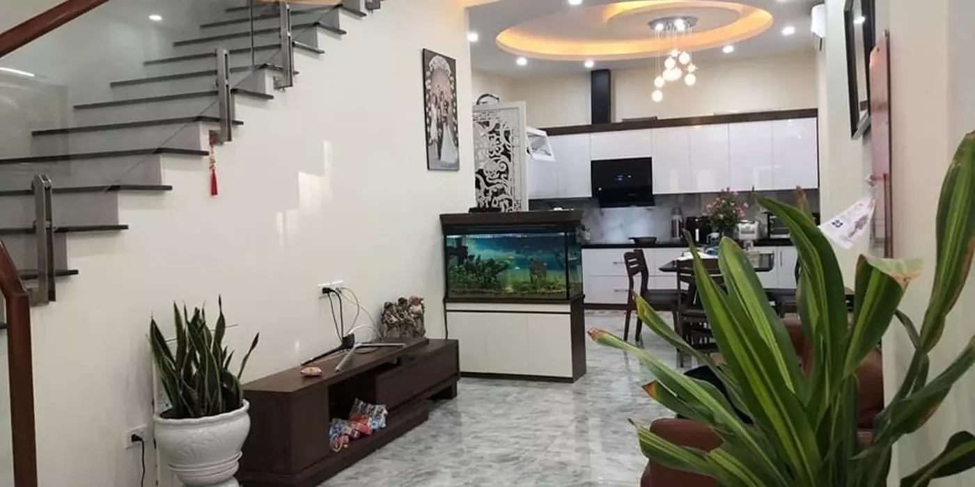 Bán nhà 5 tầng phân lô, nội thất cao cấp tại Trung Hòa, Cầu Giấy, Hà Nội