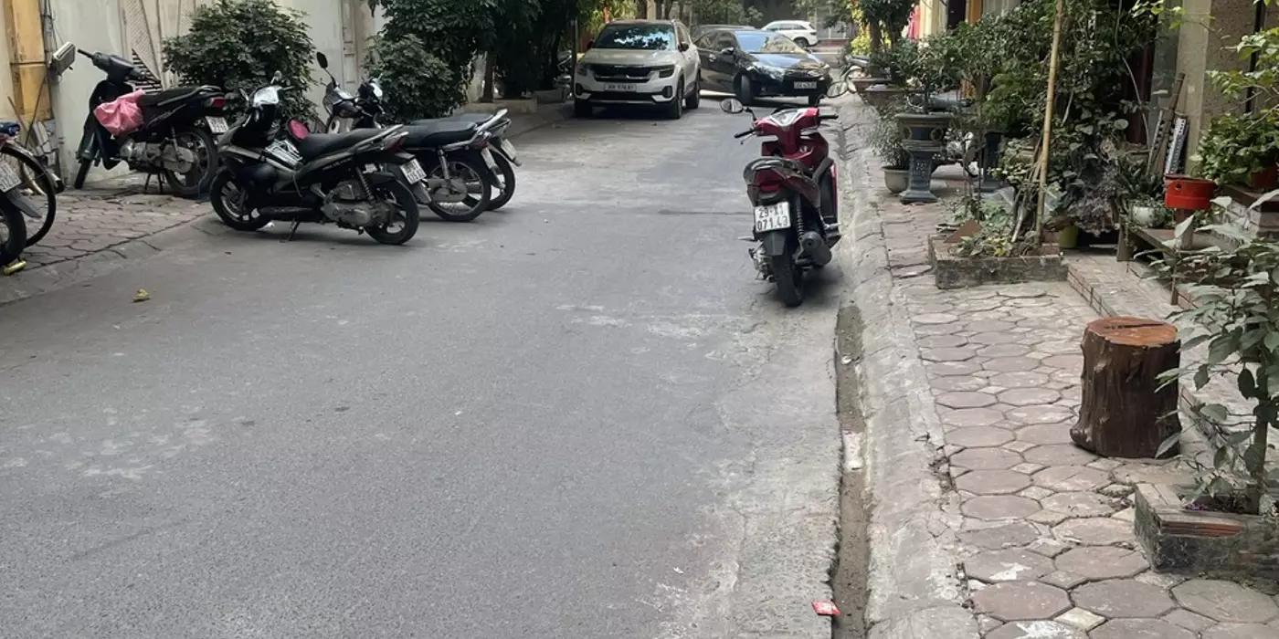 BÁN LIỀN KỀ KĐT VĂN QUÁN ,NHÀ MẶT PHỐ ,ĐANG KINH DOANH ,DÒNG TIỀN ỔN ĐỊNH,TIỀM NĂNG TĂNG GIÁ CAO
