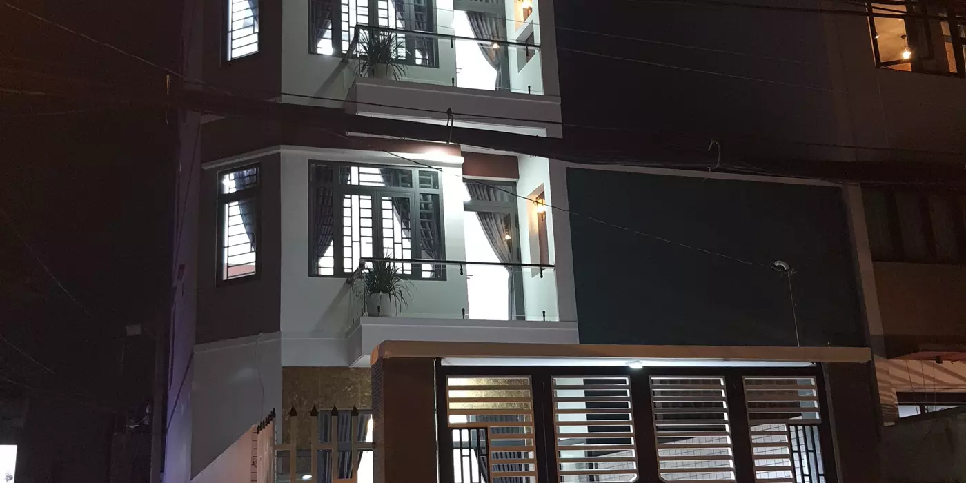 .Bán nhà góc 2 mặt tiền đường 11 trường thọ thủ đức, LH 0909428959.
