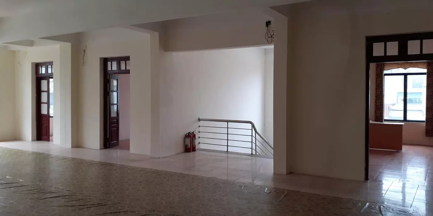 Cho thuê 300m tầng 2 làm văn phòng, lớp học, phòng tập gym, yoga, zumba...
