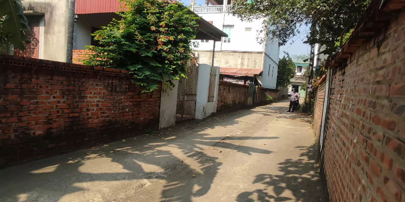 Bán đất gần ngã tư Miễu, ĐHQG HN đường to ngõ thông giá rẻ 190M nhỉnh 42T