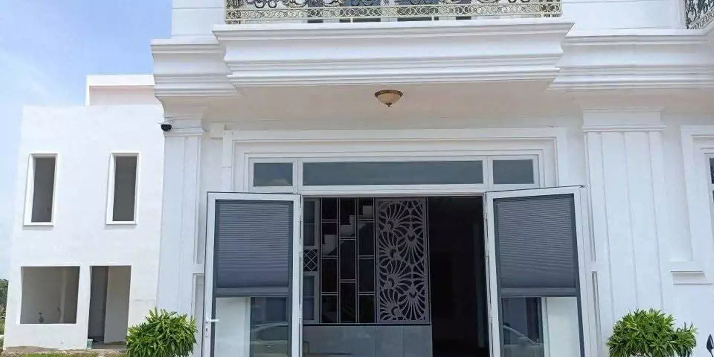 Người ta sắm quần sắm áo, chứ em sắm nhà ăn tết ạ.