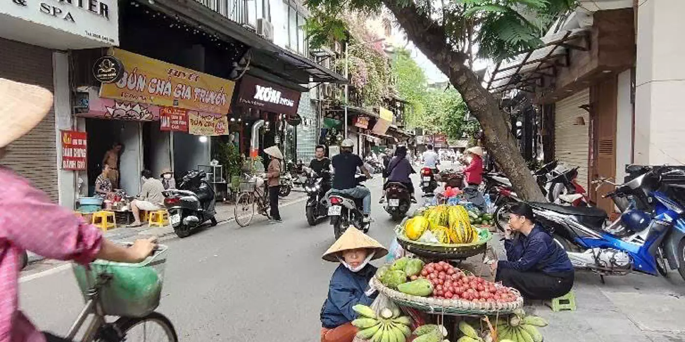 Bán nhà mặt phố Đào Duy Từ, Hoàn Kiếm, 85m², 60 tỷ, sổ đỏ
Hoặc:
Nhà mặt phố Đào Duy Từ, Hoàn Kiếm,