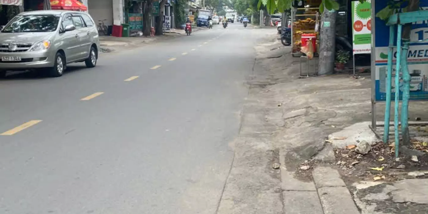 Bán nhà 120m², 4PN, 4WC, Linh Xuân, Thủ Đức, 4.6 tỷ, sổ đỏ
