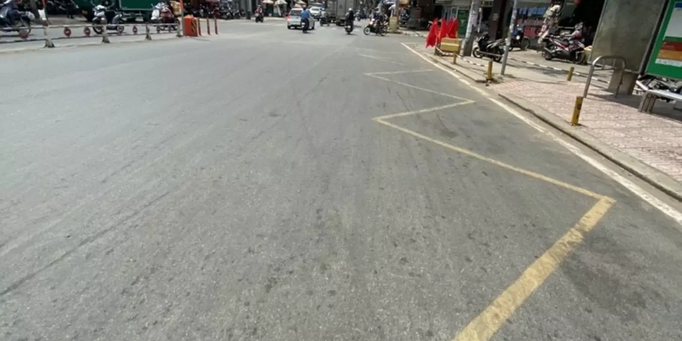 Nhà mặt tiền lê văn việt tăng nhơn phú A, DT 100m, giá tốt