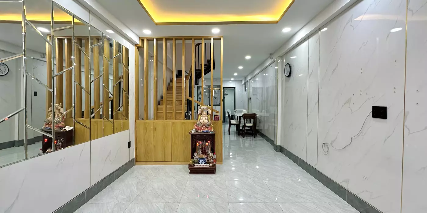 +1 BÁN NHÀ GẦN Q1 - LÊ VĂN DUYỆT - 53M2 - 3 TẦNG- 5 PHÒNG - CHỈ 6.2
