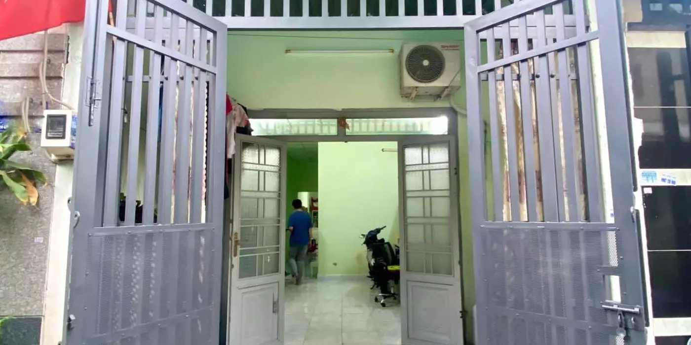 NHÀ CẤP 4 MỚI TINH - HẺM XE HƠI 7 CHỖ - SÁT VÁCH GALAXY TRUNG CHÁNH - 3 PHÚT QUA TÂN BÌNH- GÒ VẤP