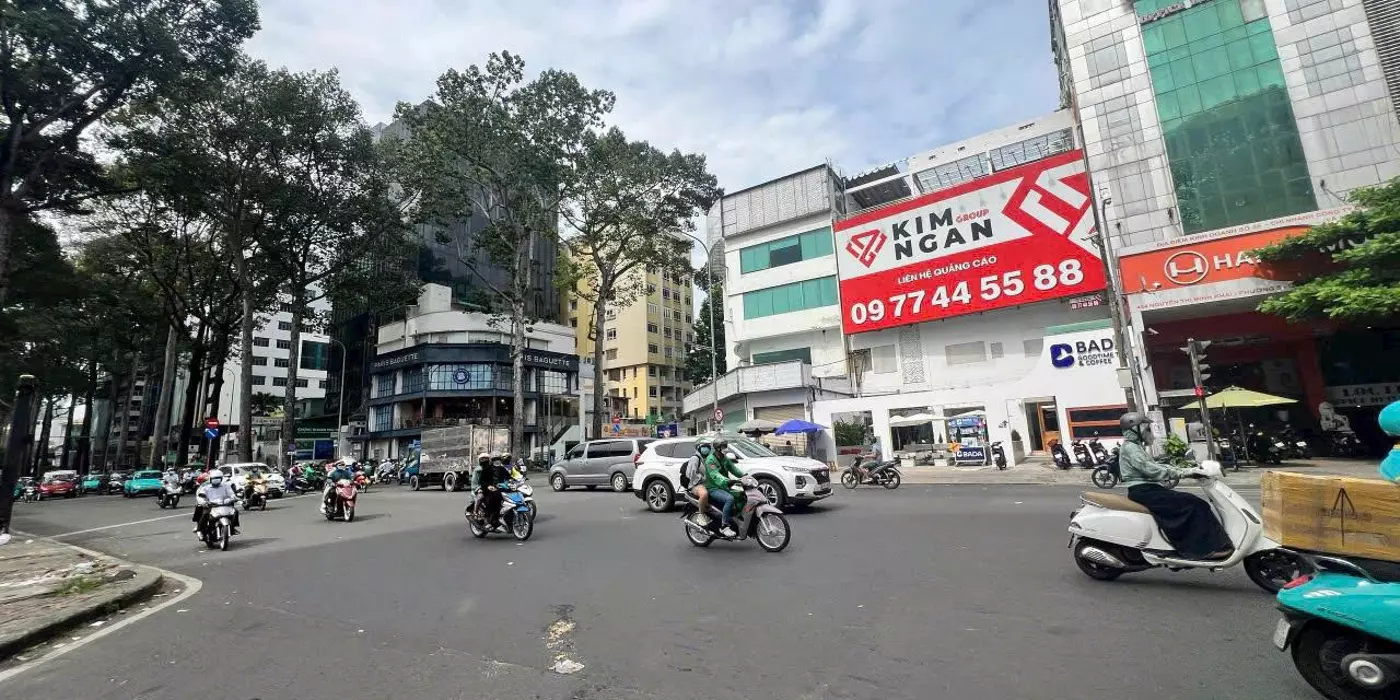 ***KHAN HIẾM TÒA NHÀ MẶT TIỀN NGÔ QUYỀN_TRẦN HƯNG ĐẠO QUẬN 5